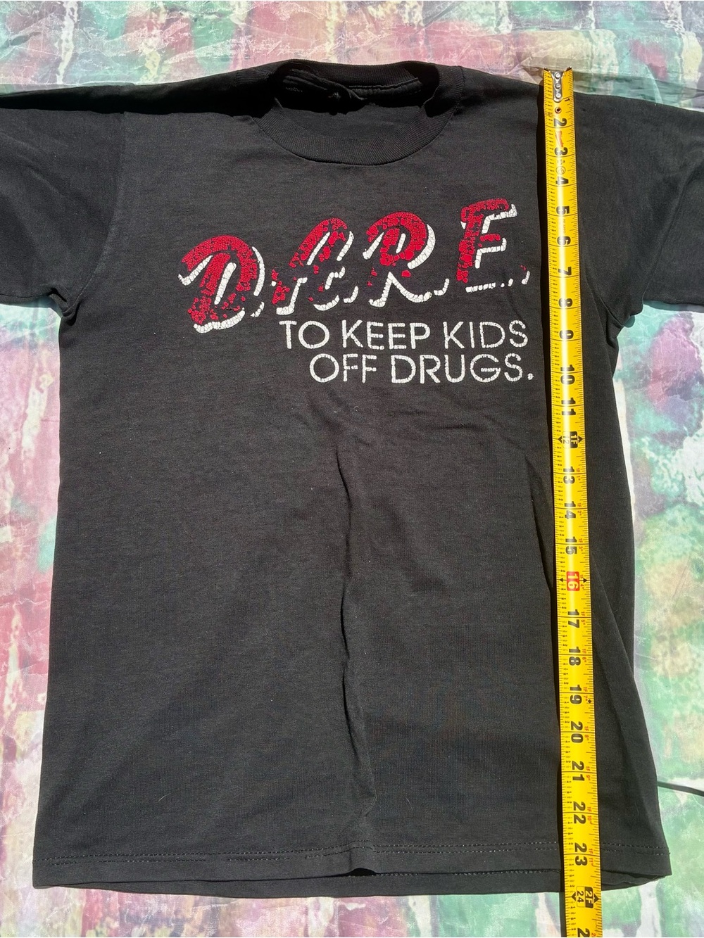 Vintage, rare, retro D.A.R.E. Black ' Graphic Tee - Keep Kids Off Drugs